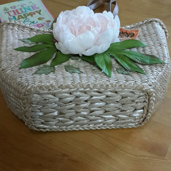Cappelli Straw Peony Purse - Picture 2 of 7